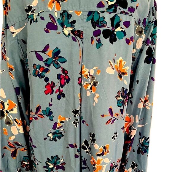 Beachlunchlounge blue floral button front shirt - Picture 3 of 7